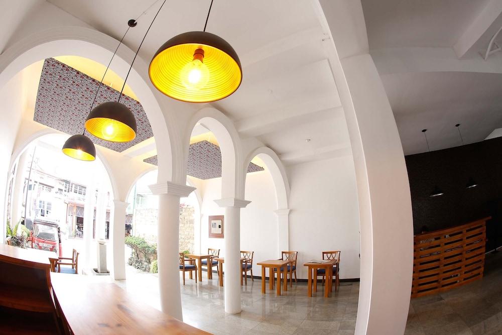 Zand Negombo Ettukala Ngoại thất bức ảnh