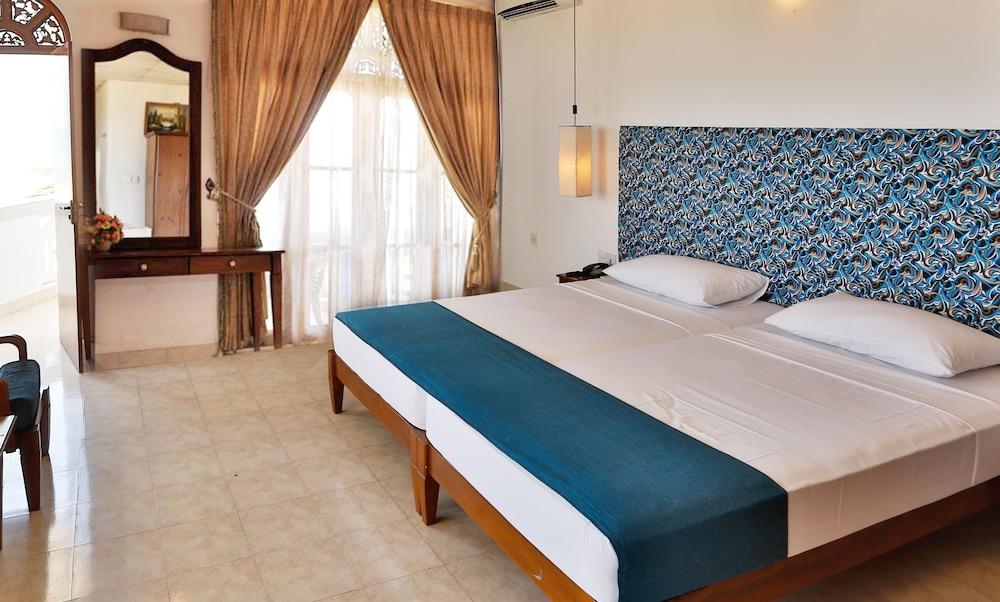 Zand Negombo Ettukala Ngoại thất bức ảnh