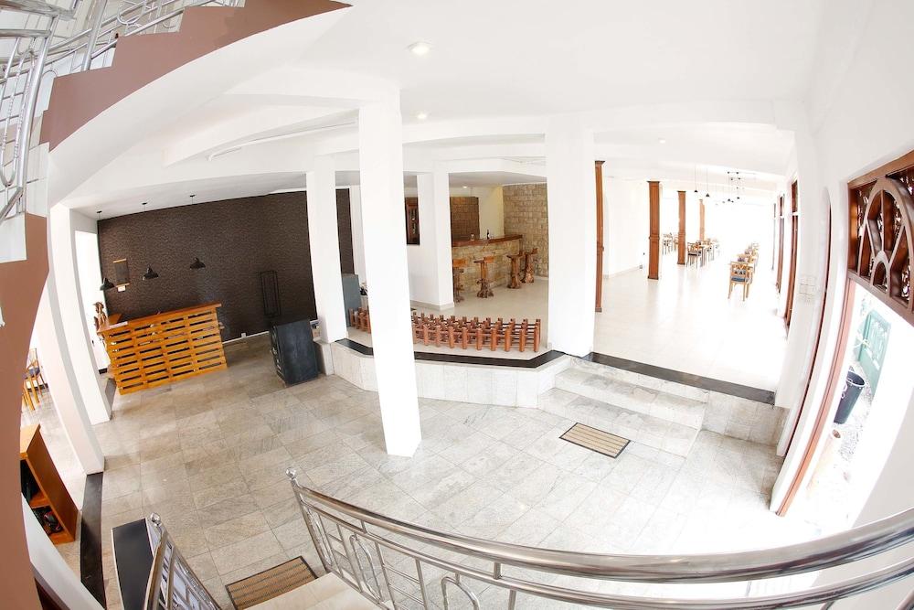Zand Negombo Ettukala Ngoại thất bức ảnh