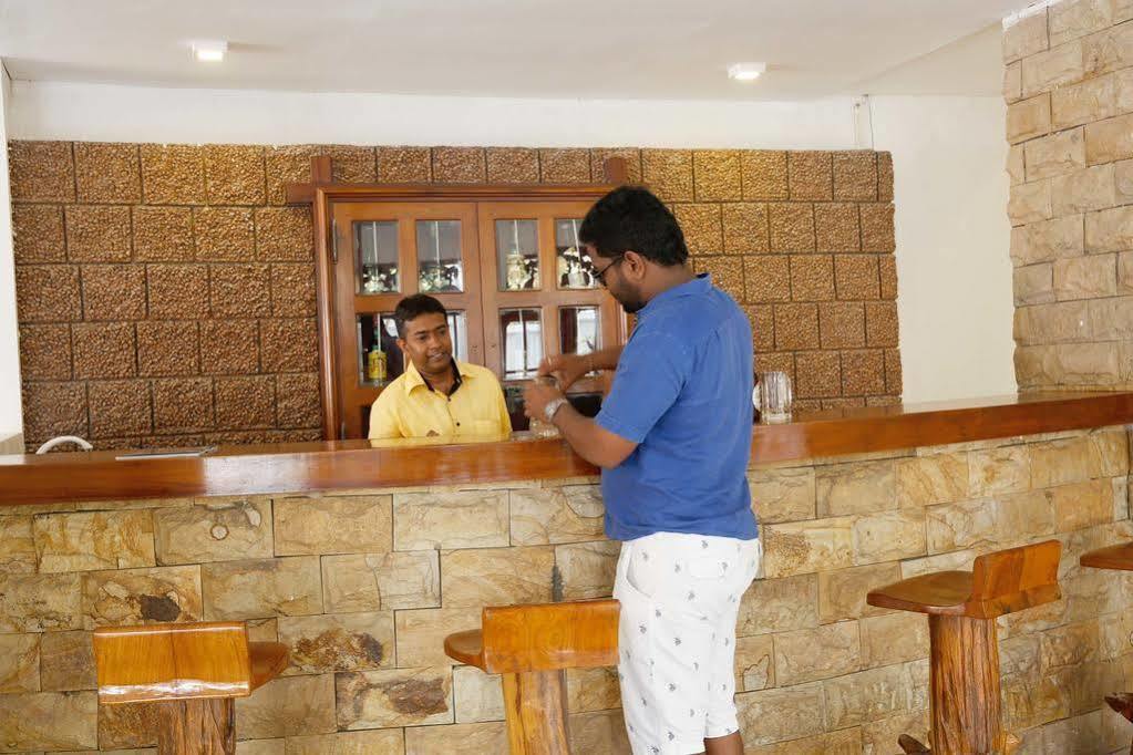 Zand Negombo Ettukala Ngoại thất bức ảnh