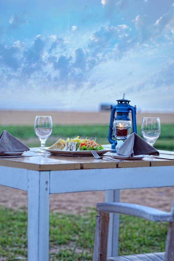 Zand Negombo Ettukala Ngoại thất bức ảnh